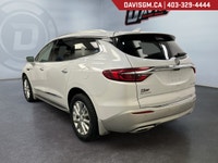The 2018 Buick Enclave Premium AWD blends premium luxury, confident all-weather capability, and fami... (image 6)