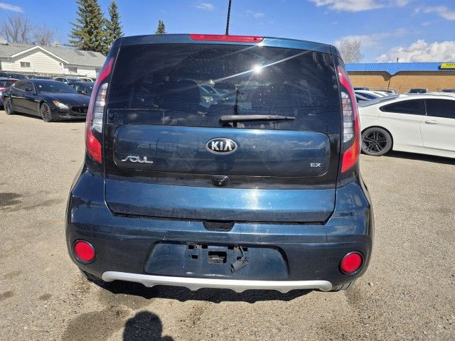 2017 Kia Soul EX - PREMIUM AUDIO SYSTEM in Cars & Trucks in Calgary - Image 4