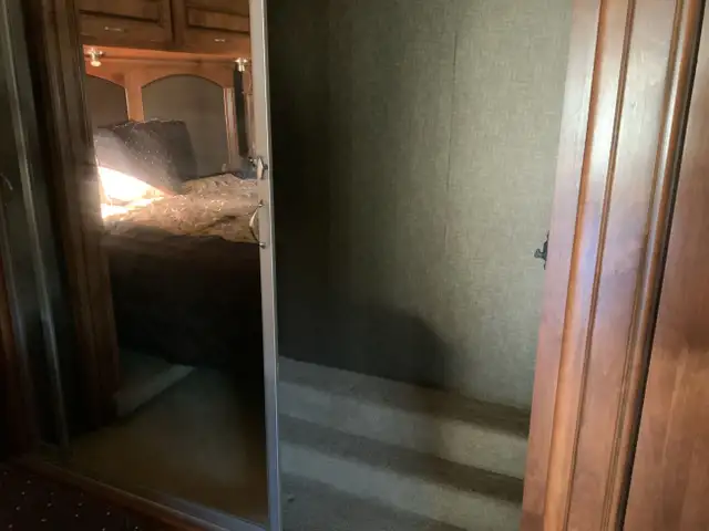 2011 Holiday Rambler Ambassador 36PFT in RVs & Motorhomes in Barrie - Image 28