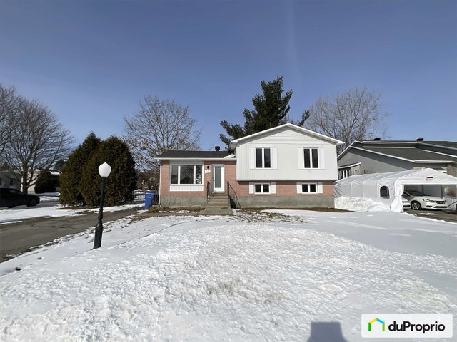 $654,000 - 1 1/2 Storey for sale in St-Lazare — photo 2