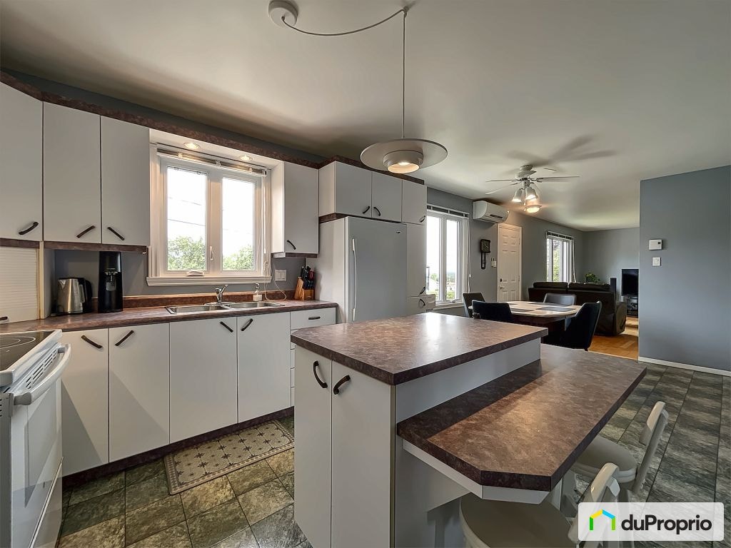 $349,500 - Bungalow for sale in St-Adrien — photo 2