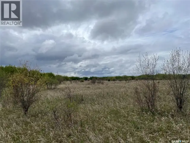5.5km South of Dorintosh Lot 4 Meadow Lake Rm No.588, Saskatchew in Land for Sale in Meadow Lake - Image 5