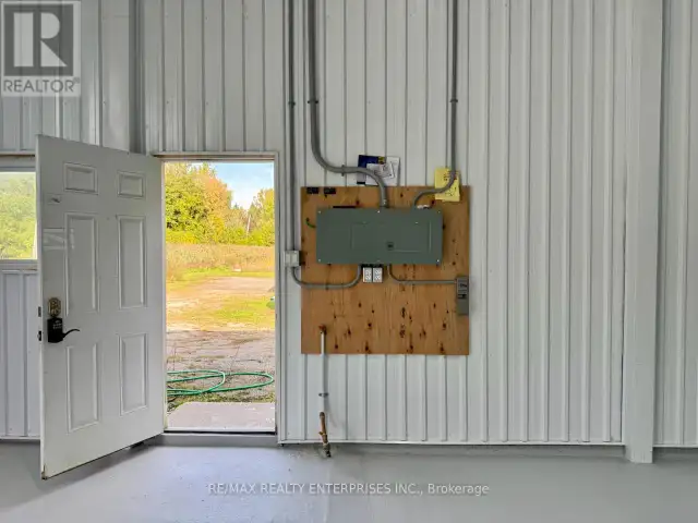 (BARN 2) - 4992 NINTH LINE Erin, Ontario in Commercial & Office Space for Rent in Oakville / Halton Region - Image 4