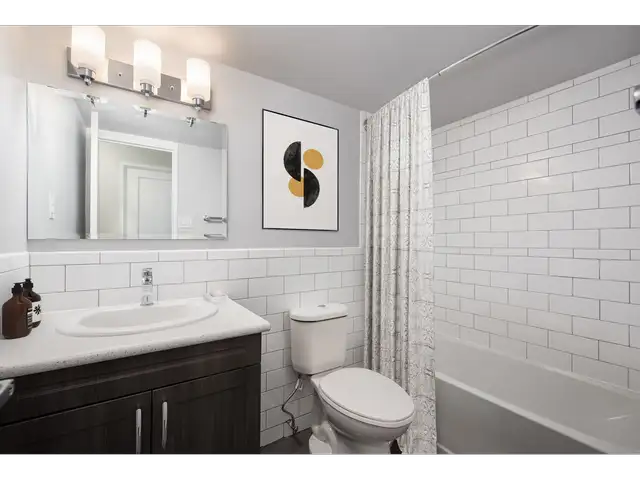 2 Bedroom Apartment for Rent - 95 Notch Hill Road in Long Term Rentals in Kingston - Image 5