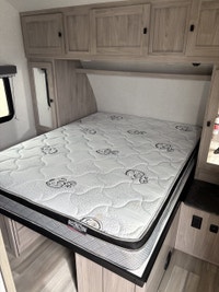 The perfect family trailer is here! Enjoy the many luxuries of this Coachmen model that provide not... (image 8)