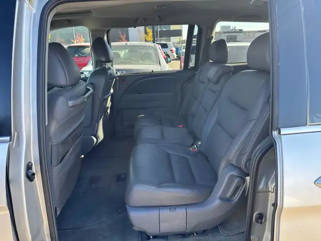 2005 Honda Odyssey EX-L: Leather*Sunroof* in Cars & Trucks in Calgary - Image 11