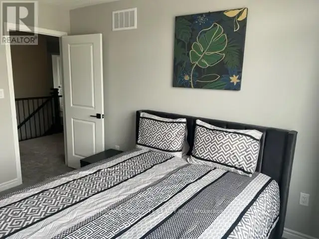 ROOM - 1568 SCARLETT TRAIL Pickering, Ontario in Long Term Rentals in Oshawa / Durham Region - Image 15