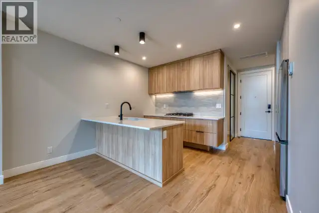 75 Predator Ridge Drive Unit# 208 Vernon, British Columbia in Condos for Sale in Fort St. John - Image 2