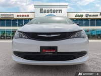 This Chrysler Grand Caravan has a trusty Regular Unleaded V-6 3.6 L/220 engine powering this Automat... (image 7)
