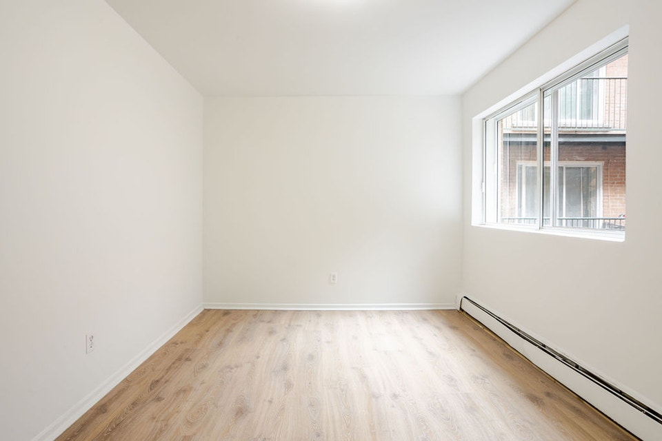3 1/2, 1,chambres,bedrooms, a louer, Cartierville, métro Sauvé 4