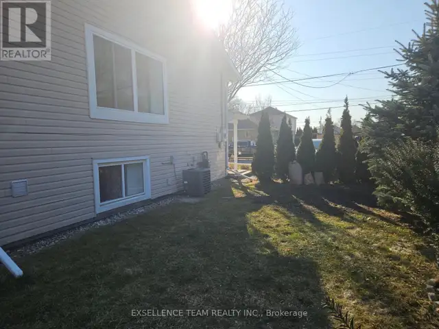 2 BELLAMY STREET Cornwall, Ontario in Houses for Sale in Cornwall - Image 4