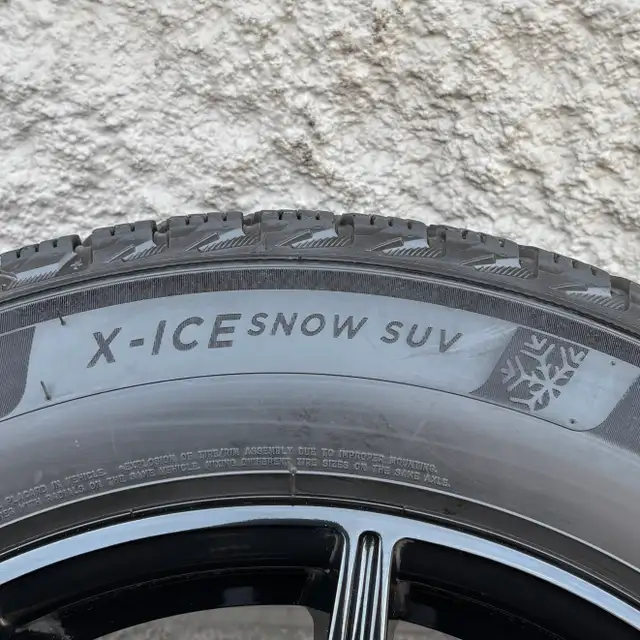 (98%) 4x 235/60R18 Michelin Winters w/ MB GLC Rims in Tires & Rims in City of Toronto - Image 7