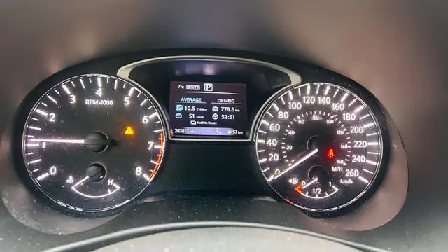 2016 Nissan Pathfinder S in Cars & Trucks in Oakville / Halton Region - Image 14