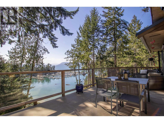 2779 SCHOONER WAY Pender Island, British Columbia in Houses for Sale in Victoria - Image 3
