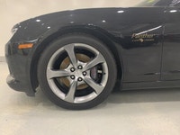 Check out this vehicle's pictures, features, options and specs, and let us know if you have any ques... (image 4)