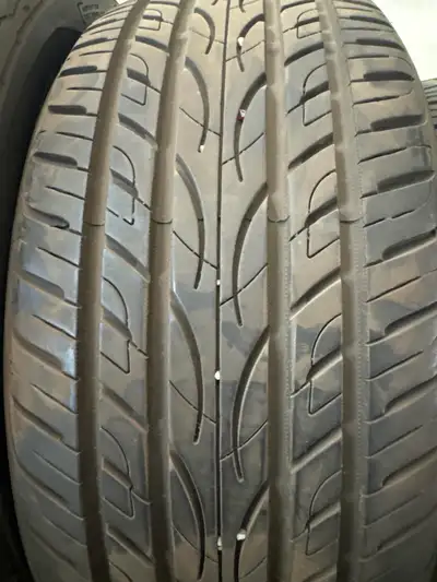One used 225/55R17 Yokohama Avid Envigor M S tire. In good condition 9/32 tread remaining. $100 for...