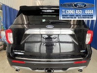 Looking for a versatile and feature-packed SUV that's ready for any adventure? Check out this stunni... (image 8)