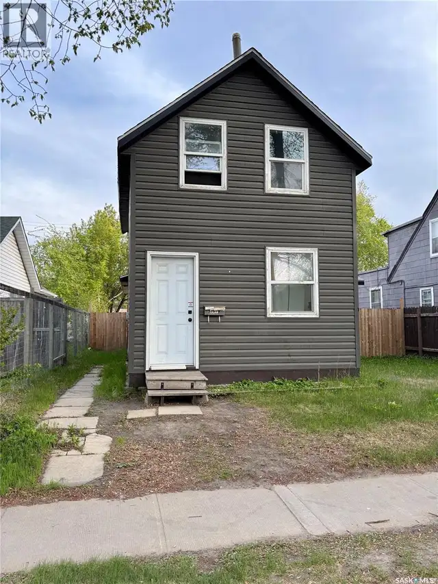 307 15th STREET W Prince Albert, Saskatchewan in Houses for Sale in Prince Albert - Image 2