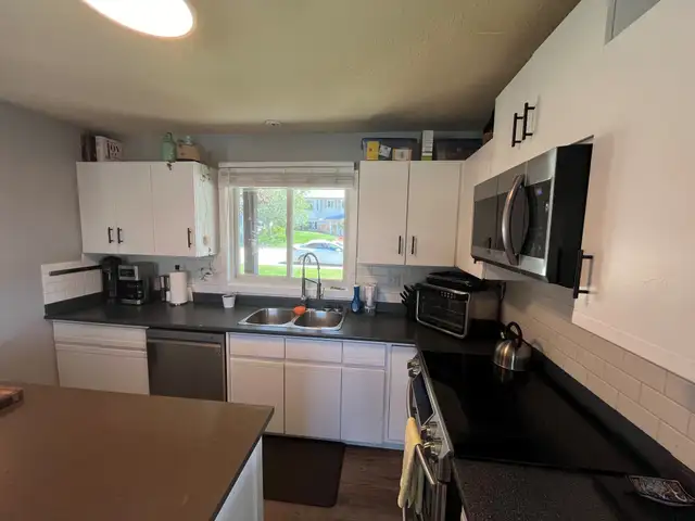 3 Bedroom 1-1/2 bath in Long Term Rentals in Kamloops - Image 7