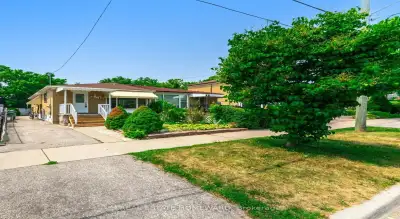 Price: $799,900 / $3,035/mo Location! Location! Location! Welcome To The Amazing Clairlea-Birchmount...