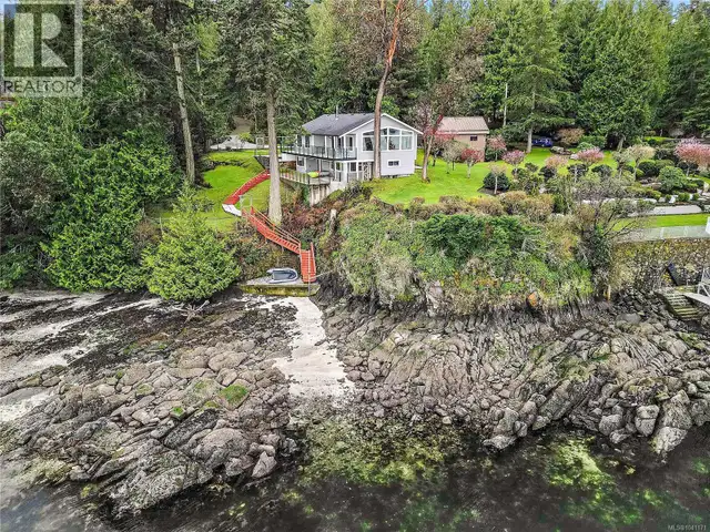 976 Lands End Rd North Saanich, British Columbia in Houses for Sale in Victoria - Image 3