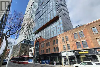Brand New Jr. 1 Bedroom Suite with Stunning South-Facing City Views! This stylish unit features a hi...