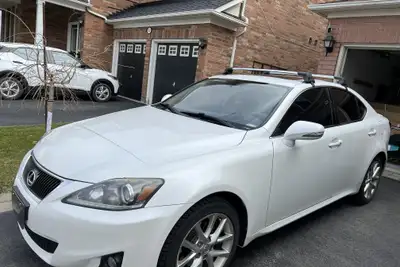 *Aftermarket product *Don't need roof rails, no drilling *Durable, strong, and quiet *High quality a...