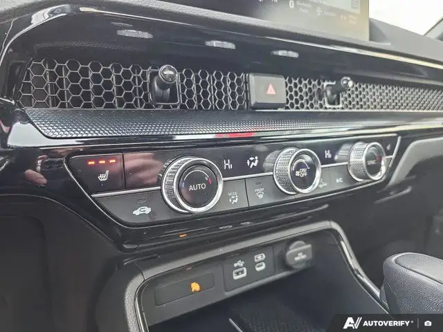 2024 Honda CR-V Hybrid Touring AWD | Apple Car Play | Android in Cars & Trucks in Ottawa - Image 28