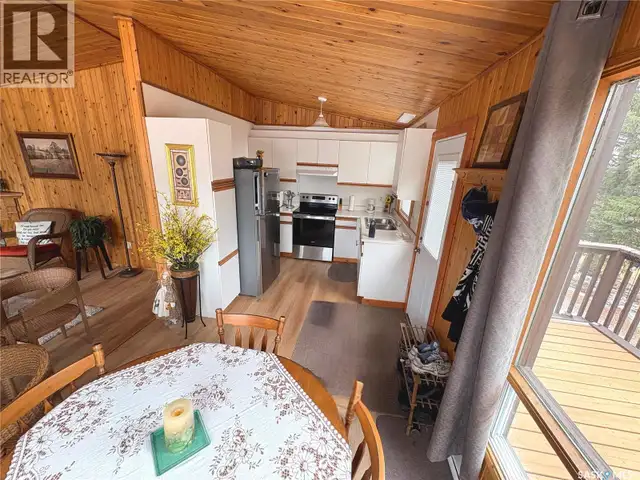 517 Demaer Bay Katepwa Beach, Saskatchewan in Houses for Sale in Regina - Image 3