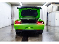 **ACCIDENT FREE - MECHANICALLY CERTIFIED** 38,278 KM This 2023 Dodge Challenger R/T Shaker is powere... (image 9)