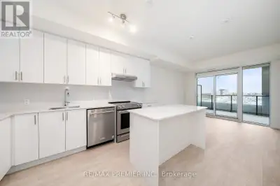 330 - 8960 JANE STREET Vaughan (Concord), Ontario