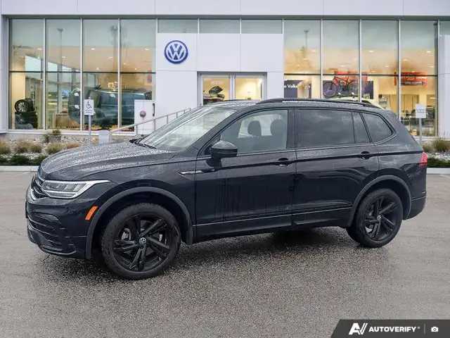 2024 Volkswagen Tiguan Comfortline R-Line Black Edition in Cars & Trucks in Abbotsford - Image 3