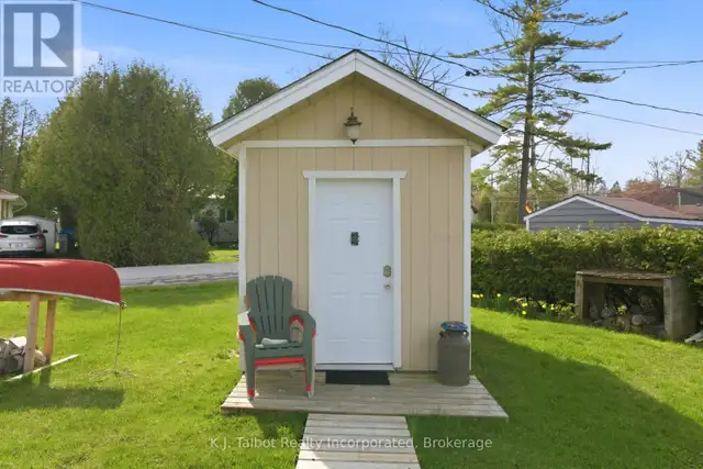 9 RAVINE PARK ROAD N Central Huron (Goderich), Ontario in Houses for Sale in Grand Bend - Image 6