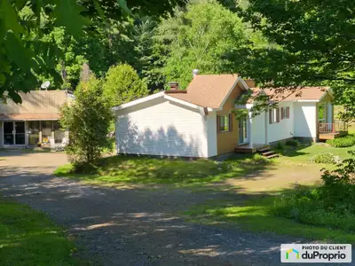 Zonage commercial+mini fermette+résidentielle À moins de 12 km centre ville de Lachute Garderie à mo...