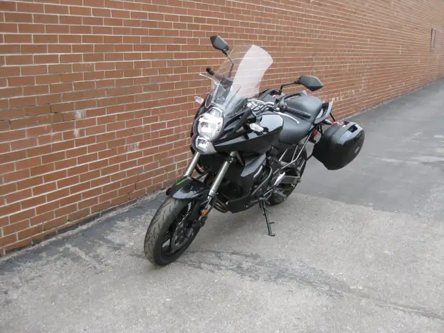 2011 KAWASAKI VERSYS 650 in Street, Cruisers & Choppers in City of Toronto - Image 4