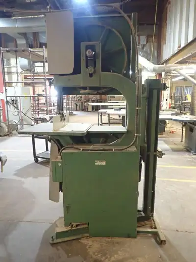 HEAVY DUTY BANDSAW. 30" THROAT X 10" H CUT BANDSAW 575v 3 phase ONTARIO HYDRO APPROVED _____________...