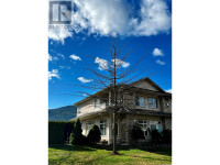 680 Marine Park Drive Unit# 8 Salmon Arm, British Columbia