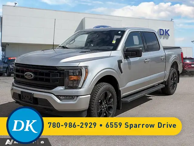 2022 Ford F-150 XLT 302A w/Black Pkg!