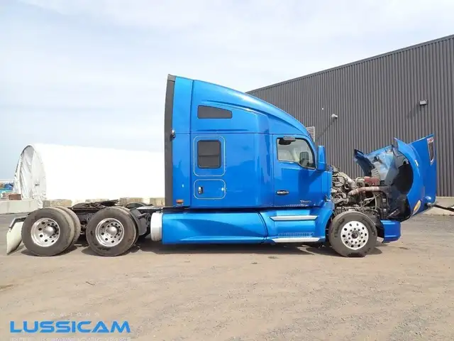 2020 Kenworth T680 in Heavy Equipment in Longueuil / South Shore - Image 10