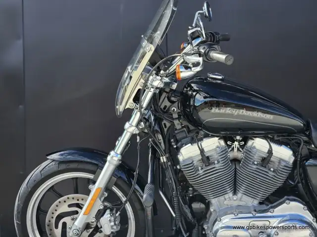 2018 Harley-Davidson Sportster XL883L Superlow in Sport Touring in Oshawa / Durham Region - Image 19