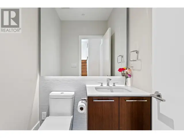 2823 CHIPPENDALE ROAD West Vancouver, British Columbia in Condos for Sale in Downtown-West End - Image 18