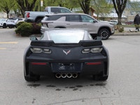 2017 Chevrolet Corvette Grand Sport 3LT Track-ready performance meets pure driver engagement in this... (image 5)