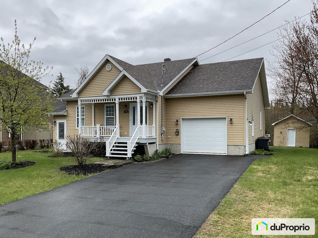 $479,000 - Bungalow for sale in Kingsey Falls — photo 1