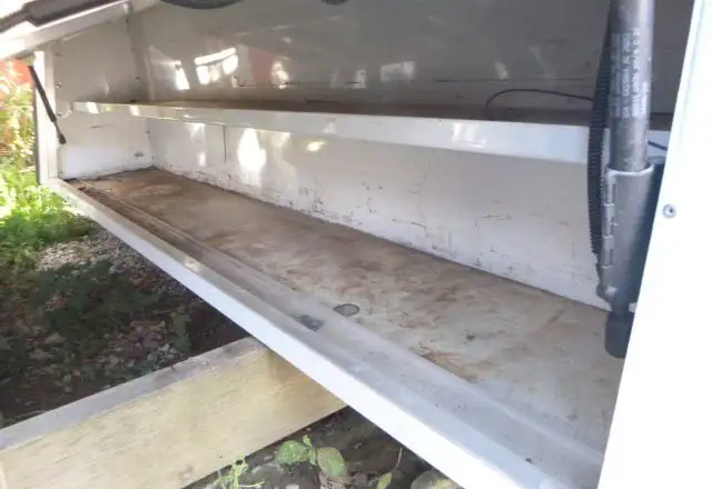 2014 - 2018 GMC Sierra or Chevrolet Silverado 6'6 White ARE in Other Parts & Accessories in Kitchener / Waterloo - Image 6