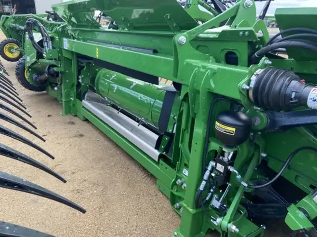 2025 John Deere HDR 50 in Farming Equipment in Swift Current - Image 26