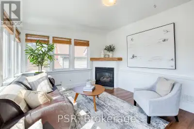 A - 51 DUPONT STREET E Waterloo, Ontario