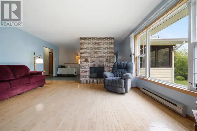 45 Hospital Road Sherbrooke, Nova Scotia in Houses for Sale in New Glasgow - Image 11