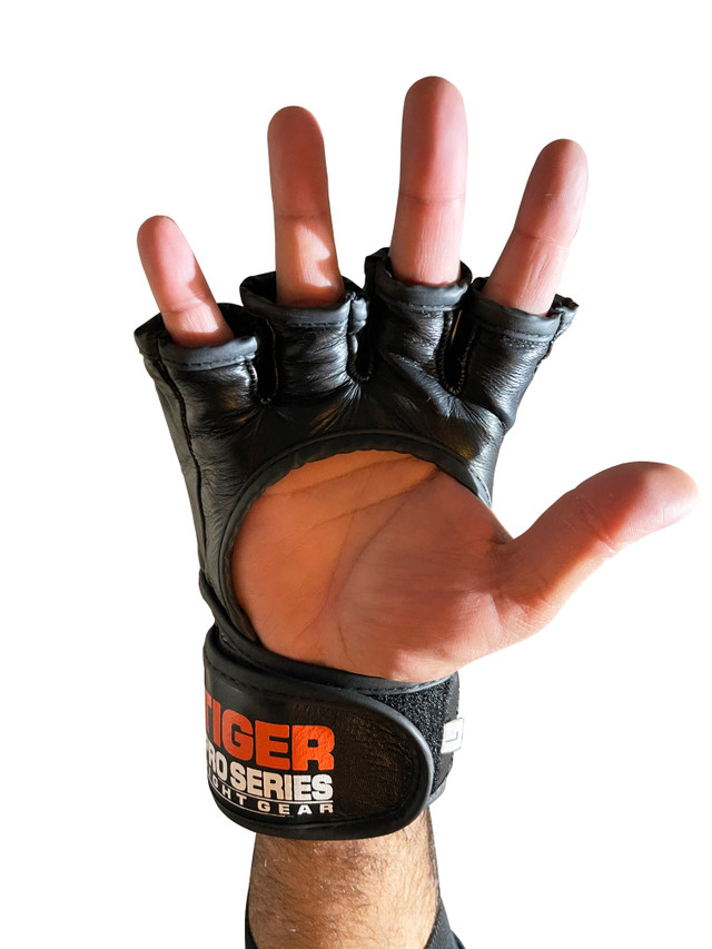 mma training gloves in leather UFC Style ( Brand New ) in Exercise Equipment in City of Toronto - Image 4
