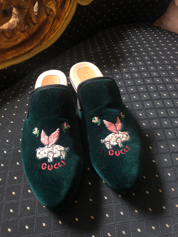 Authentic Gucci Mens Flying Pig Velvet Mules - Barely Worn Used, Men's  Shoes, Oakville / Halton Region