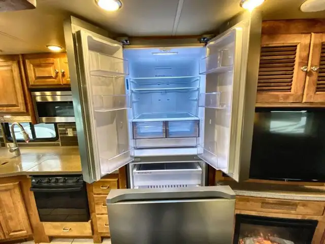 2017 Tiffin Motorhomes Allegro 36 LA in RVs & Motorhomes in Abbotsford - Image 39